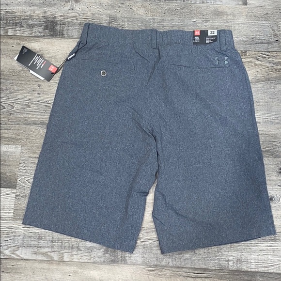 Men’s Under Armour Golf Shorts - Picture 2 of 5